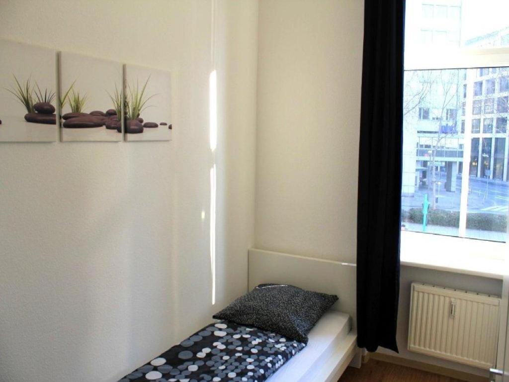Freddapp One Hotel Frankfurt am Main Room photo