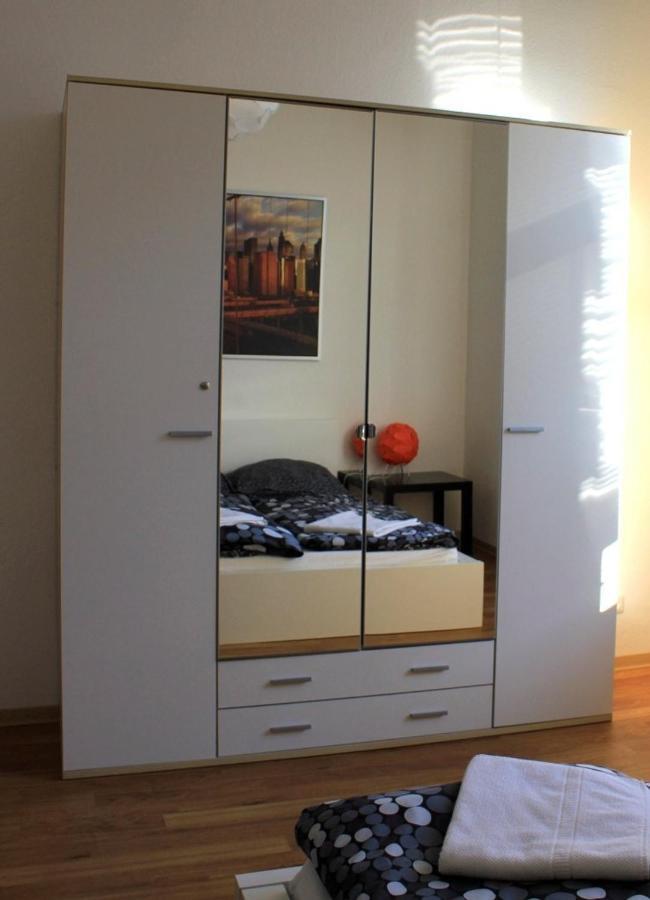 Freddapp One Hotel Frankfurt am Main Room photo